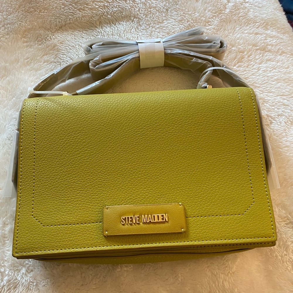 Steve Madden Brobbie yellow crossbody with top handle